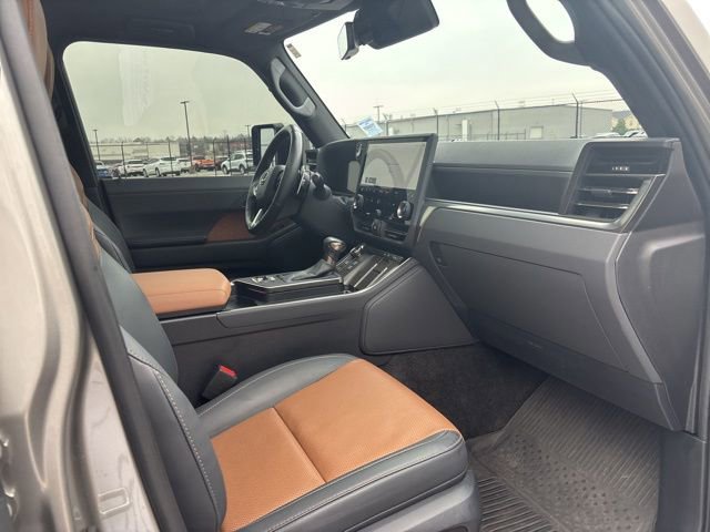Used 2024 Lexus GX 550 image 8