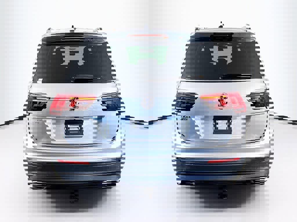 Used 2020 Volkswagen Tiguan S image 4