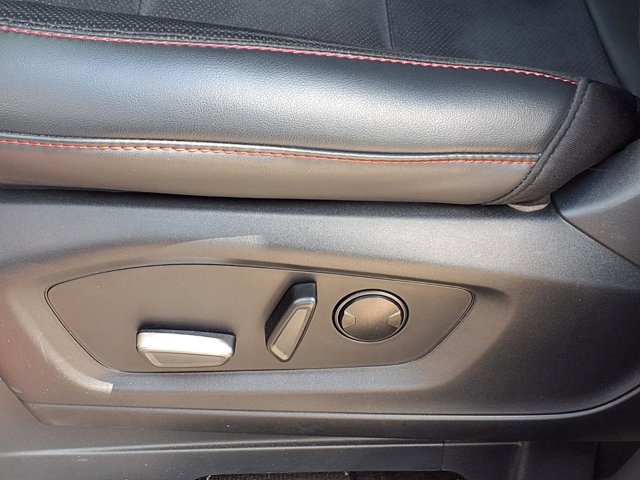 Certified 2025 Ford Explorer ST AWD/4WD image 4