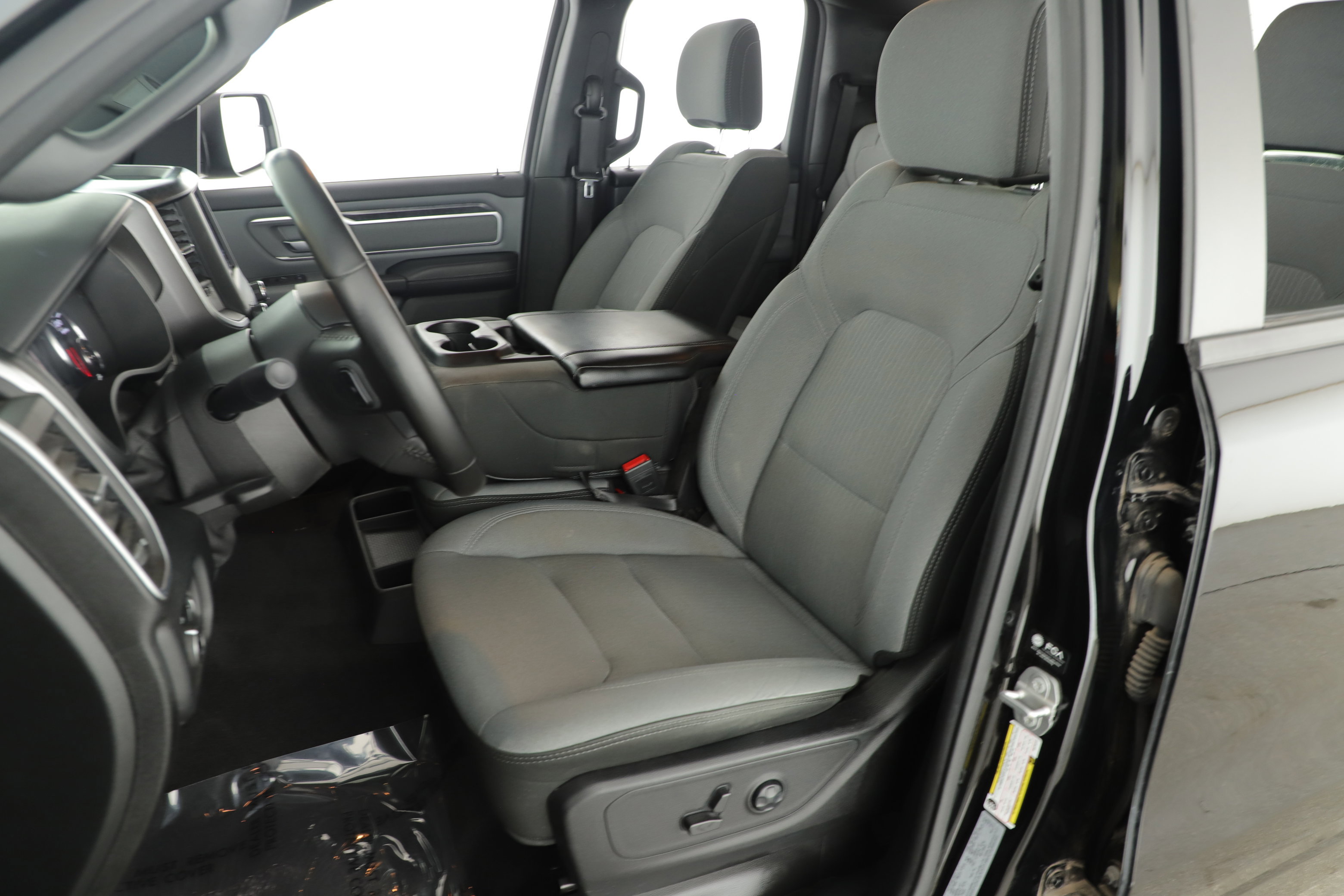 Used 2021 RAM 1500 Lone Star image 13