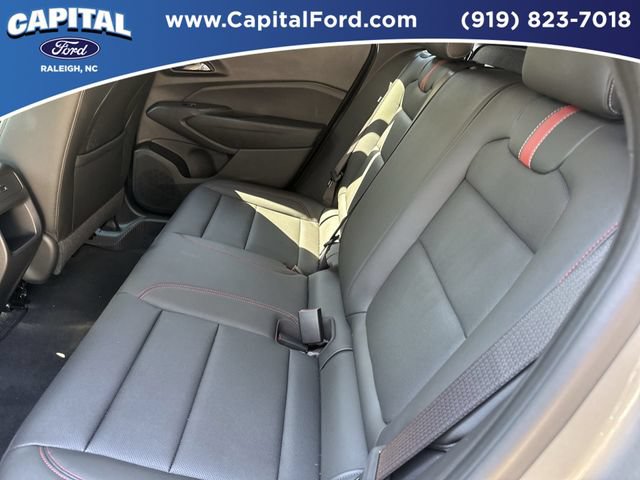 Used 2025 Chevrolet Trax RS w/ Driver Confidence Package FWD image 18