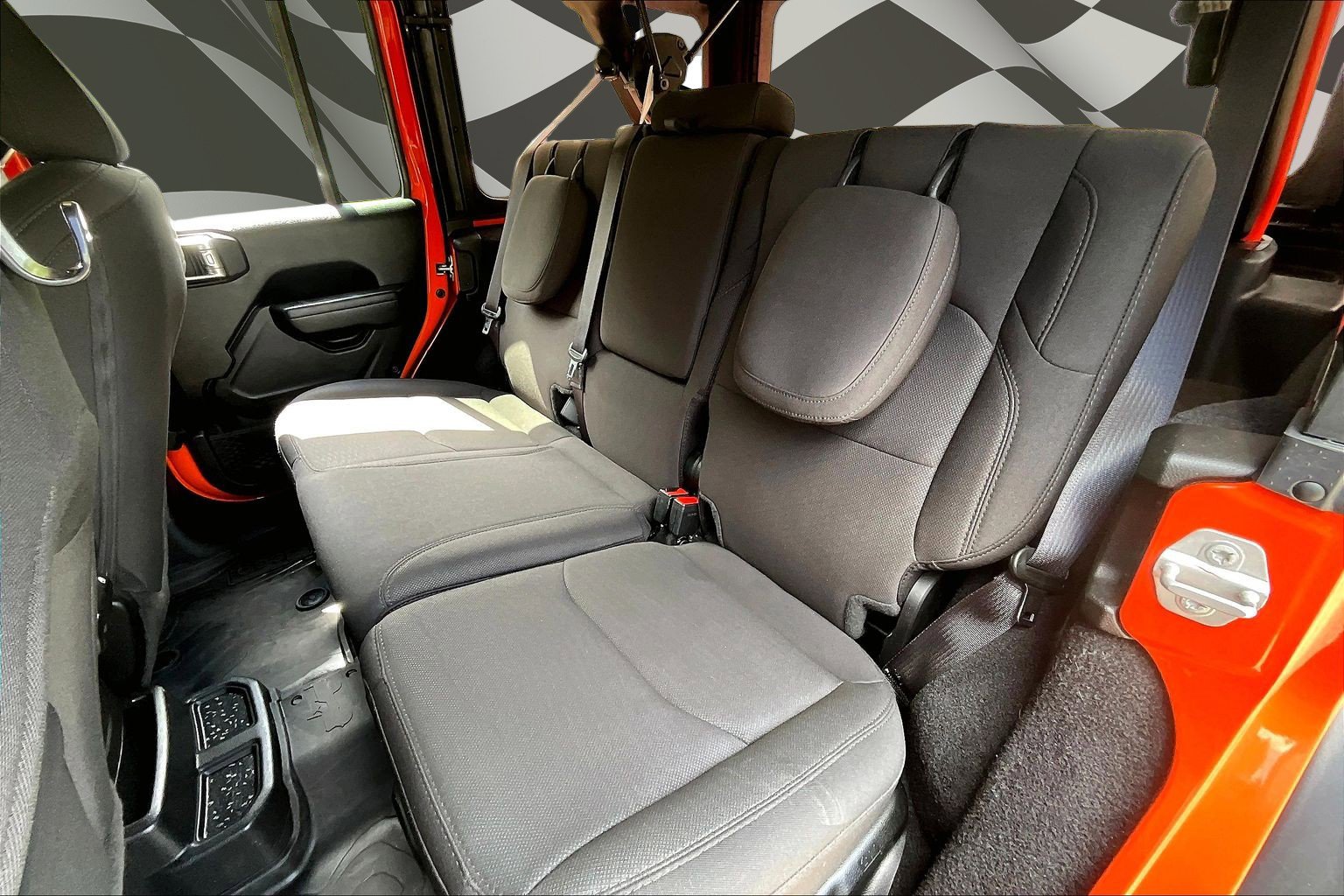 Used 2023 Jeep Wrangler Unlimited w/ Cold Weather Group AWD/4WD image 26