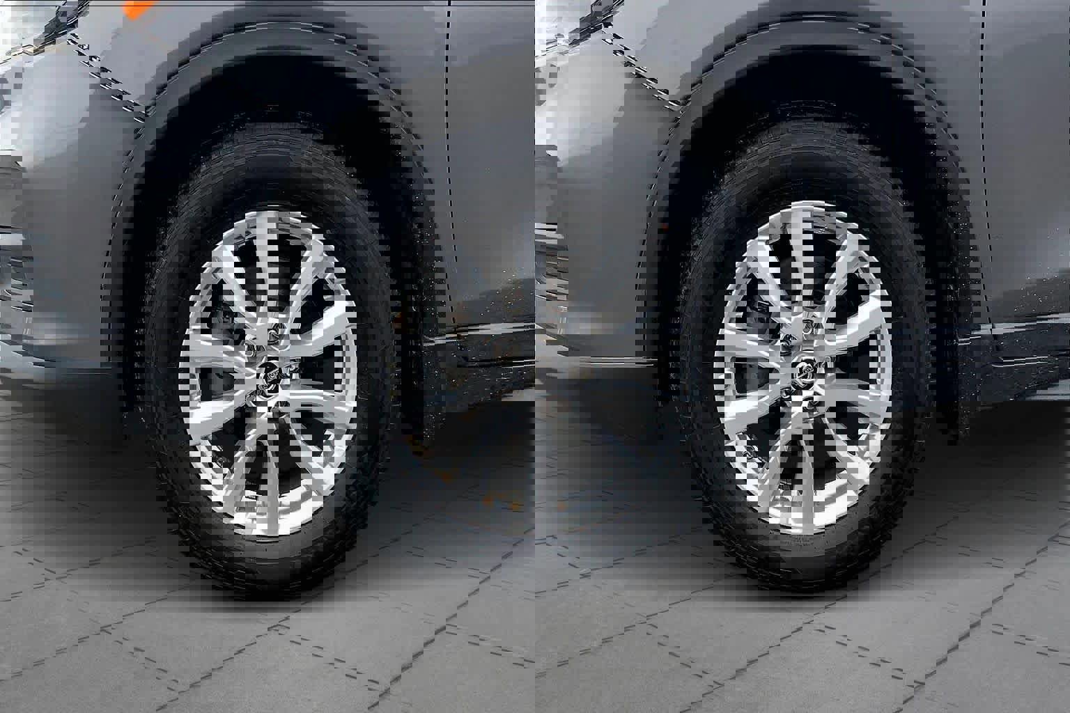 Used 2020 Nissan Rogue S w/ Special Edition Package image 13