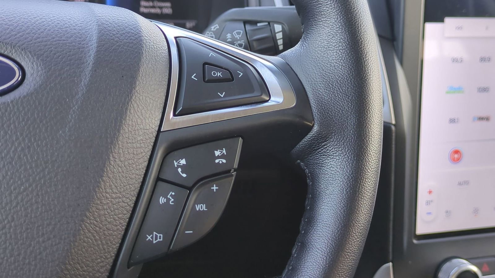 Certified 2022 Ford Edge SEL w/ Convenience Package image 26