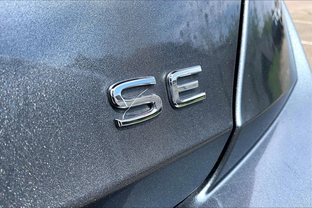 Used 2024 Volkswagen Jetta SE FWD image 10