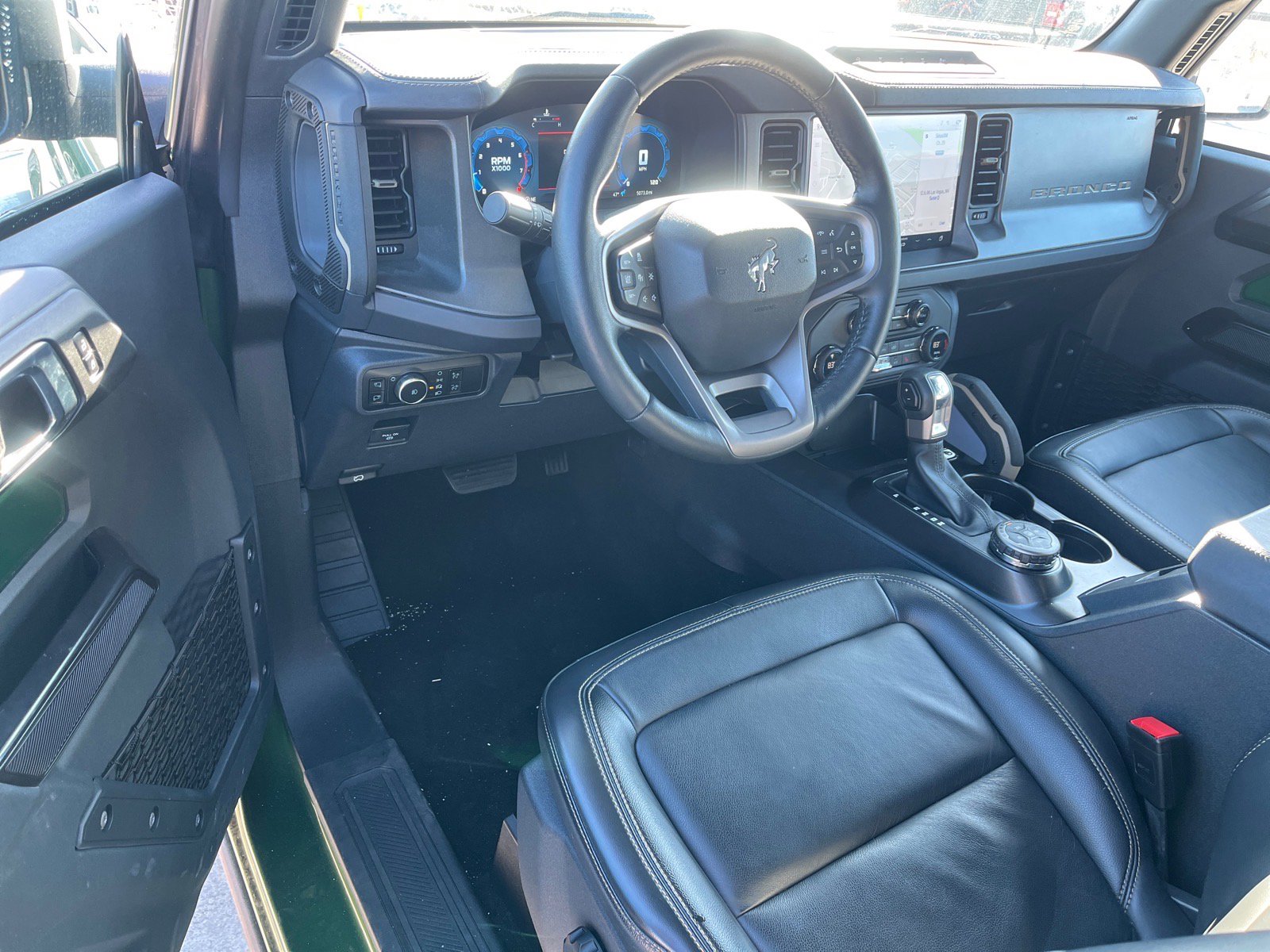 Certified 2025 Ford Bronco Badlands AWD/4WD image 6