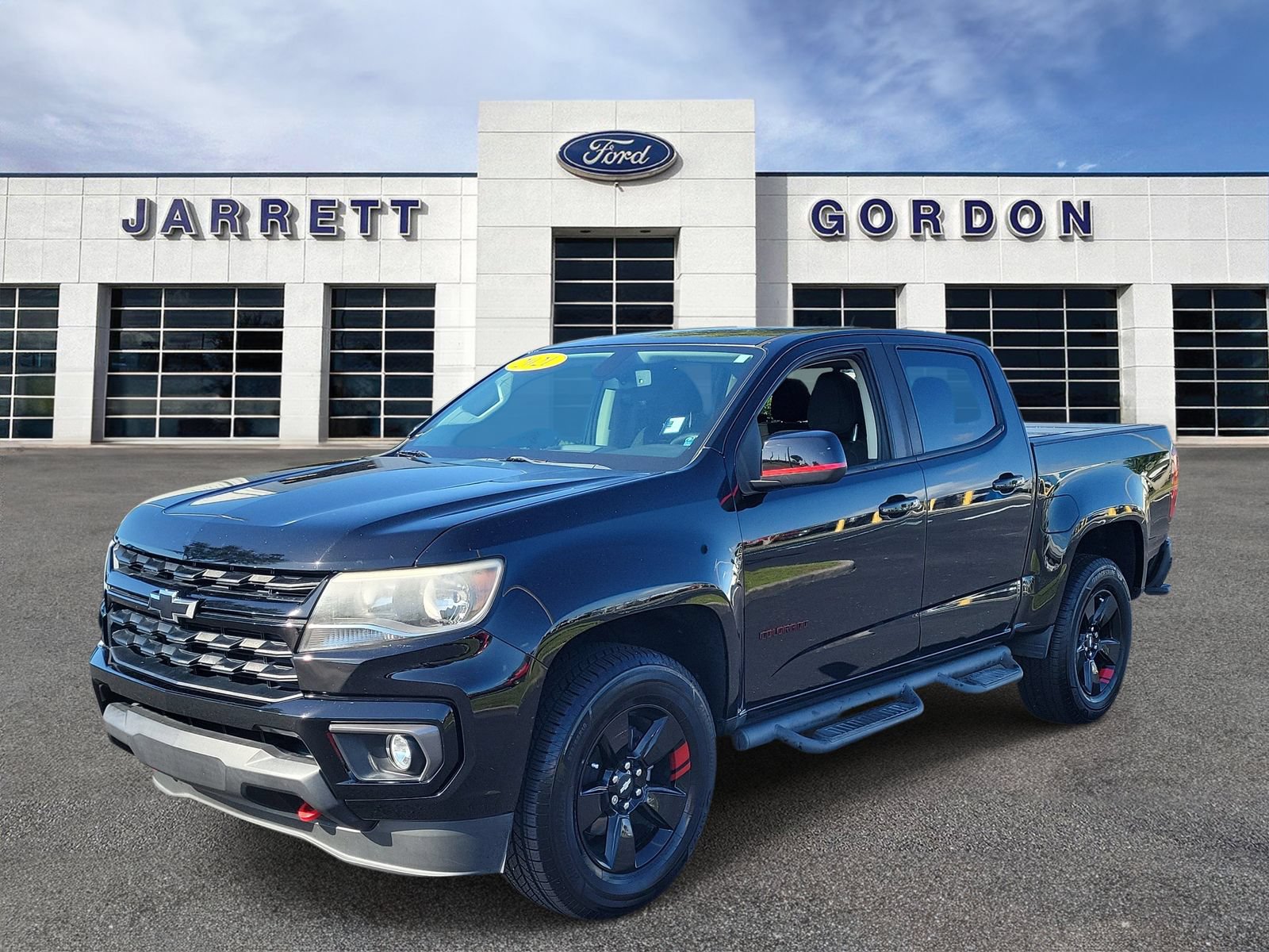 Used 2021 Chevrolet Colorado LT w/ Redline Special Edition RWD image 2