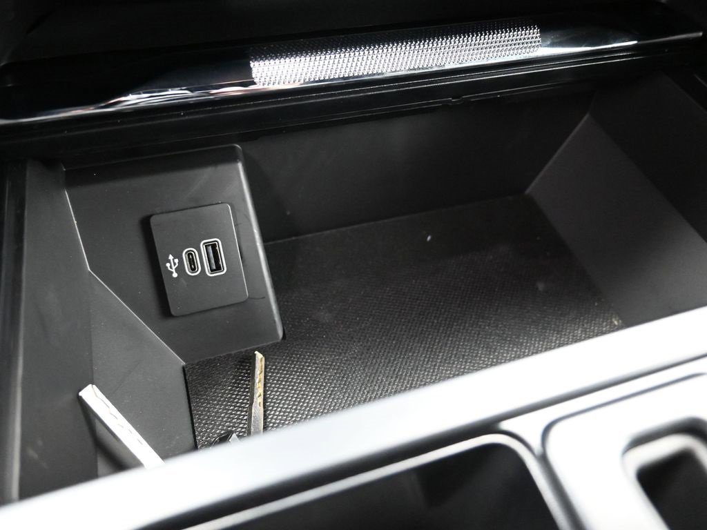 Certified 2025 Ford F150 Lariat w/ Equipment Group 501A Mid image 29