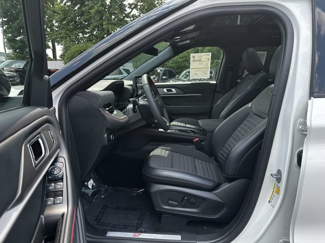 Certified 2025 Ford Explorer ST-Line AWD/4WD image 19