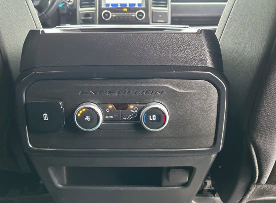 Certified 2021 Ford Expedition XLT image 28