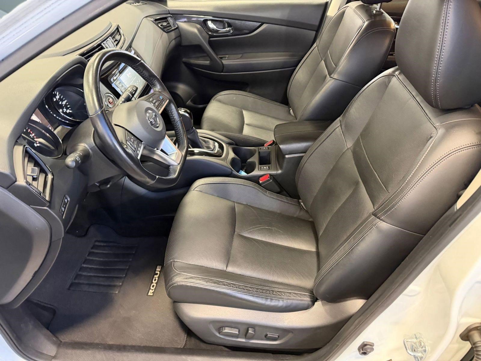 Used 2018 Nissan Rogue SL w/ Premium Package image 10