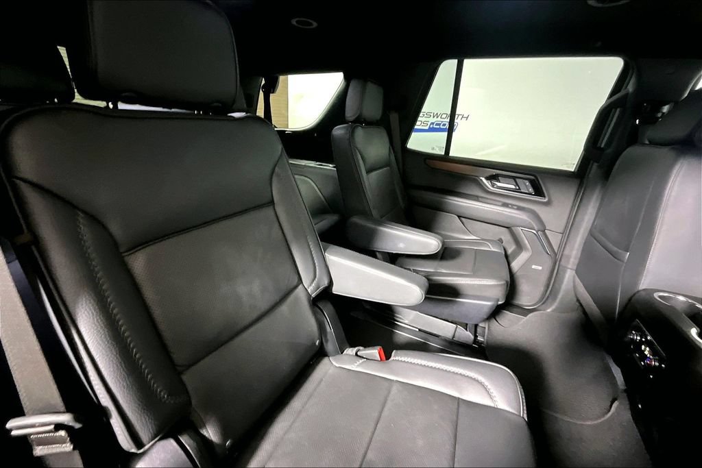 Used 2025 GMC Yukon Denali AWD/4WD image 22
