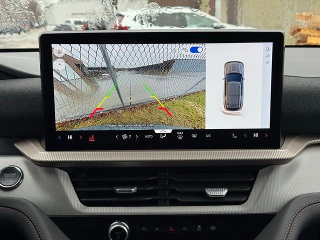 Certified 2025 Ford Explorer Active AWD/4WD image 9