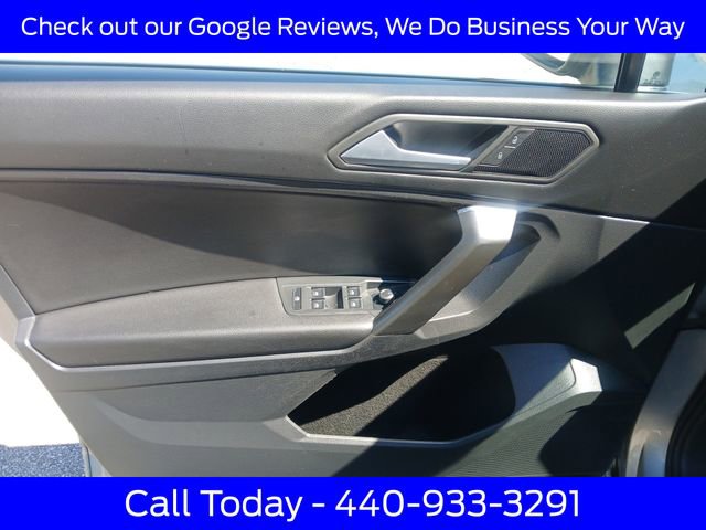 Used 2021 Volkswagen Tiguan SE AWD/4WD image 18