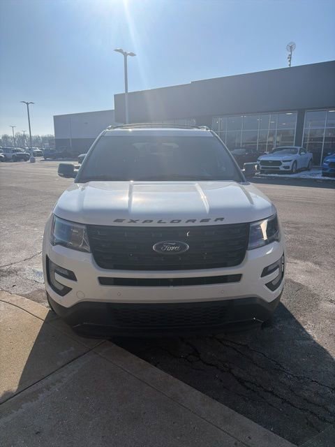 Certified 2017 Ford Explorer Sport w/ Equipment Group 401A image 4