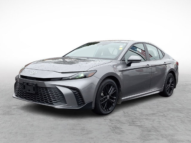 Used 2025 Toyota Camry SE w/ Convenience Package FWD image 3