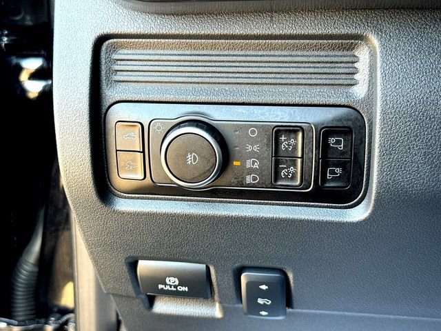 Certified 2025 Ford F250 Lariat w/ Lariat Ultimate Package AWD/4WD image 15