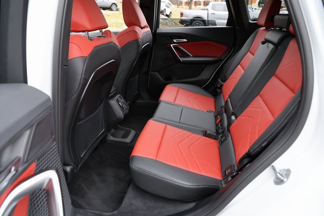 Used 2024 BMW X1 xDrive28i w/ Technology Package image 18