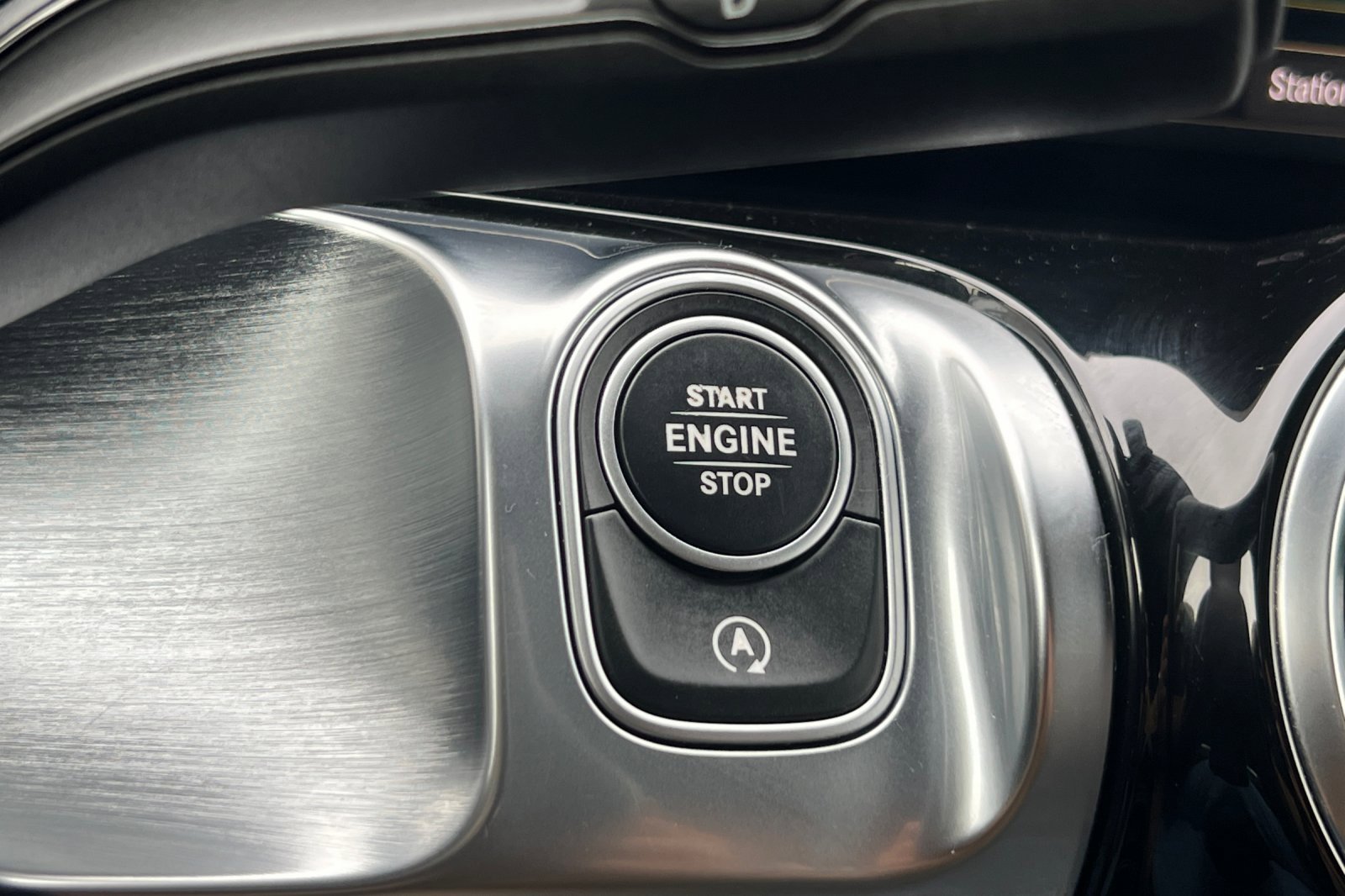 Used 2020 Mercedes-Benz GLB 250 4MATIC image 23