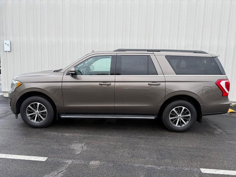 Certified 2019 Ford Expedition Max XLT w/ Equipment Group 202A image 2