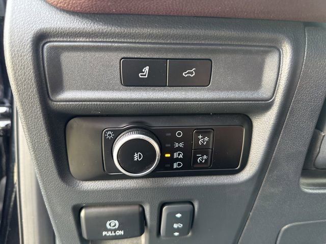 Certified 2023 Ford Expedition Limited image 19