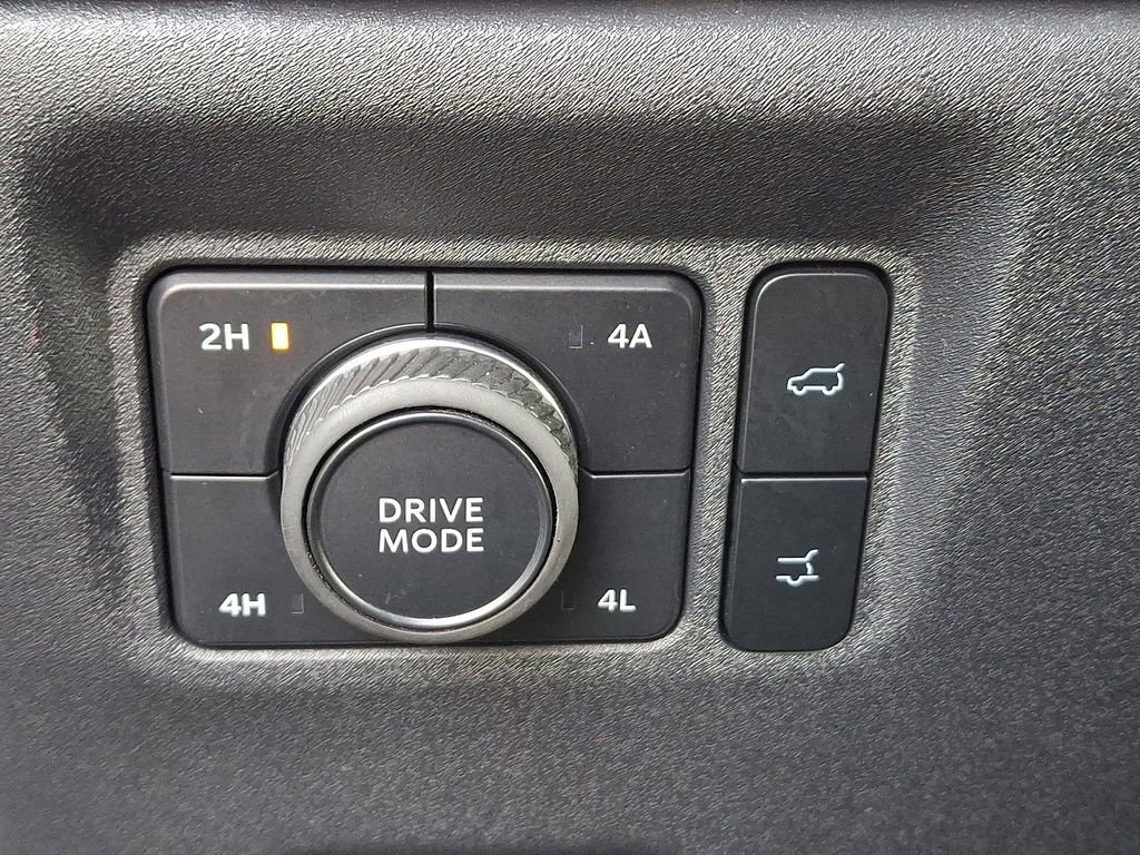 Certified 2025 Ford Expedition Active image 26