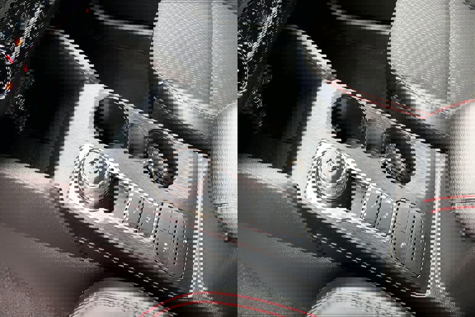 Certified 2025 Ford Escape ST-Line Elite image 16