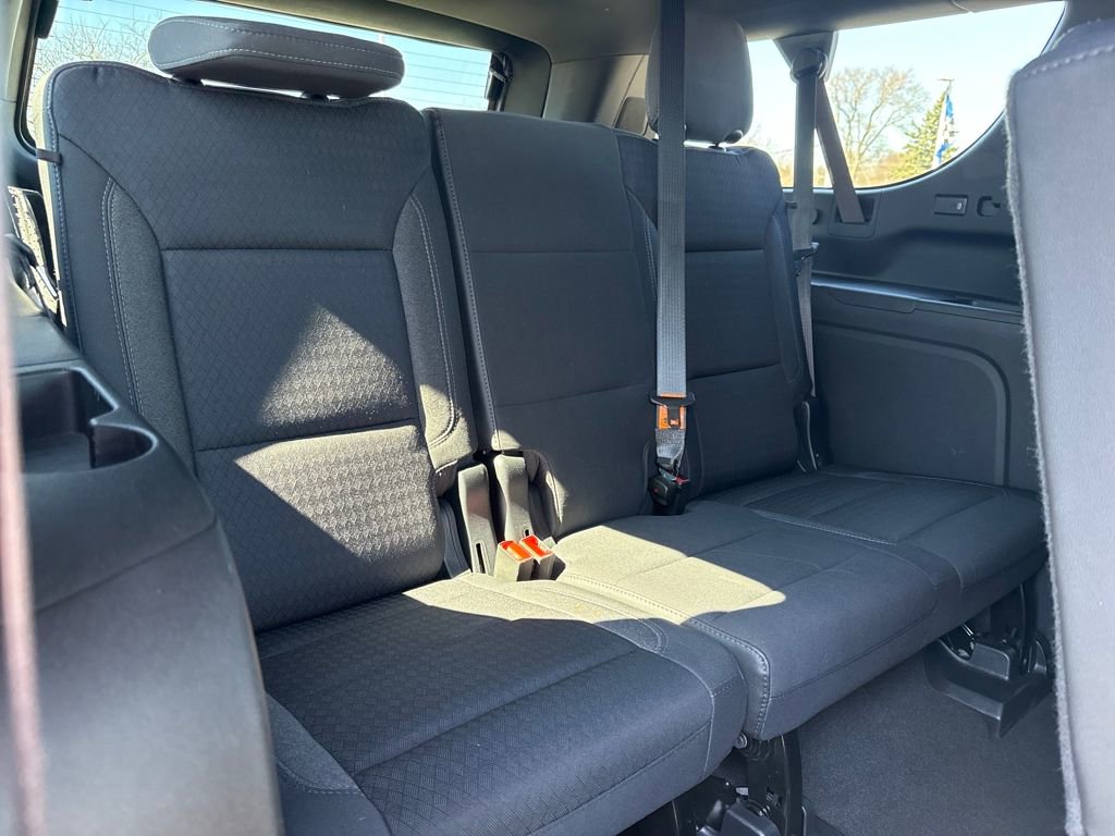 Used 2022 Chevrolet Suburban LS w/ Driver Alert Package image 10