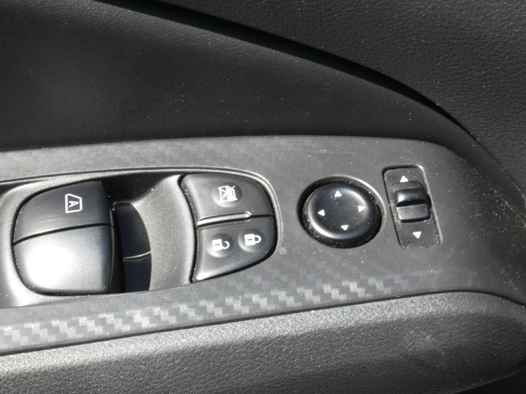 Used 2024 Nissan Altima 2.5 SV FWD image 24