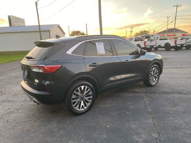 Certified 2022 Ford Escape Titanium AWD/4WD image 4