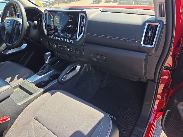 Used 2025 Nissan Frontier SV w/ SV Convenience Package AWD/4WD image 30