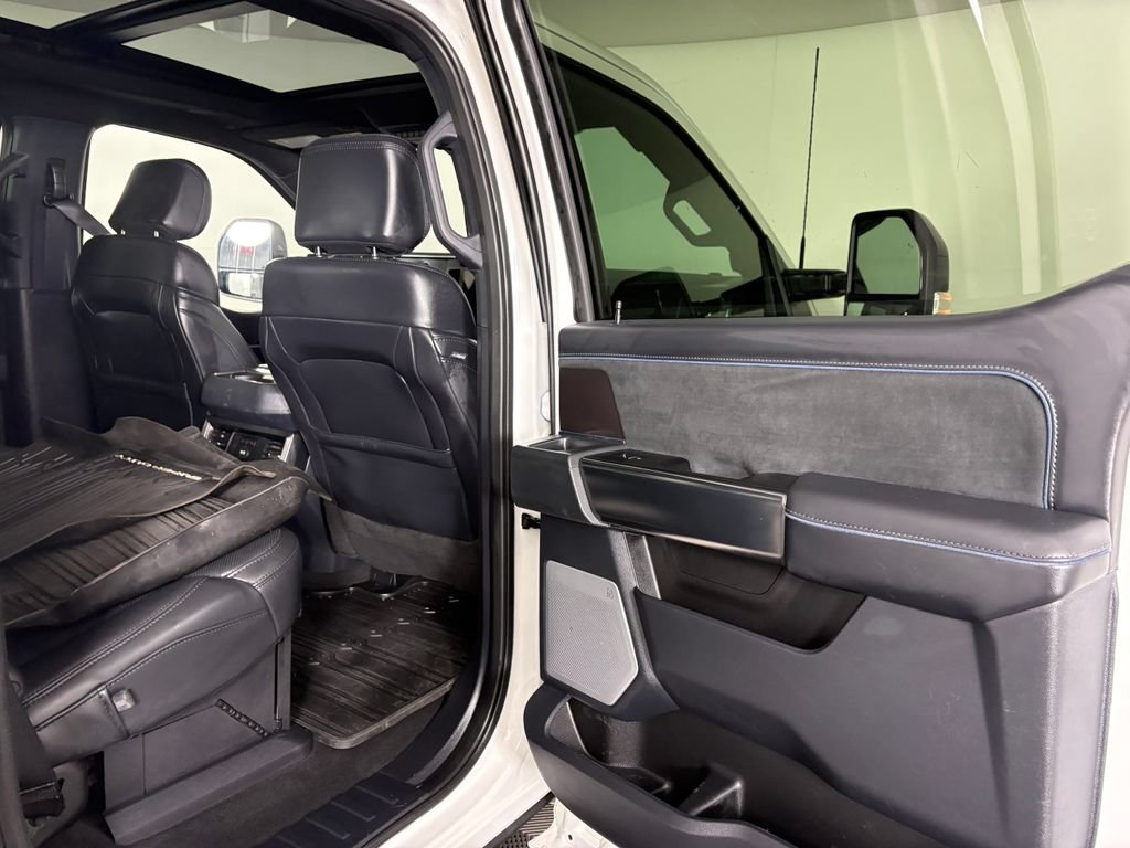 Certified 2026 Ford F450 Platinum w/ FX4 Off-Road Package AWD/4WD image 35