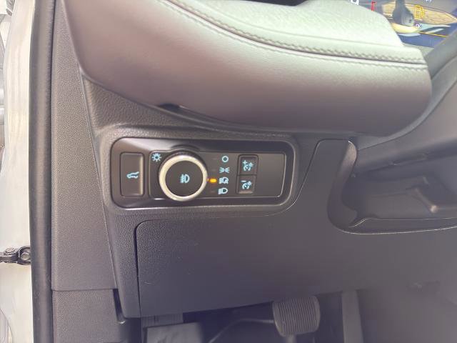 Certified 2025 Ford Explorer Platinum w/ LUX Leather Package image 20