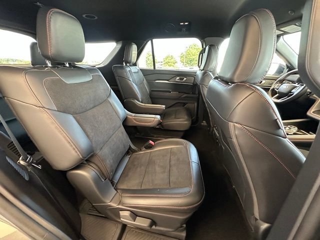 Certified 2025 Ford Explorer ST AWD/4WD image 27