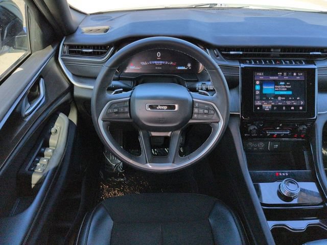 Used 2023 Jeep Grand Cherokee L Laredo AWD/4WD image 16