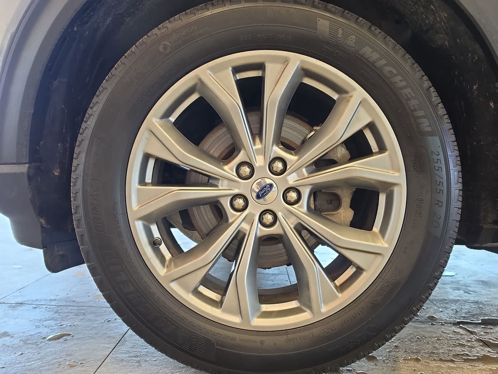 Certified 2022 Ford Explorer Limited AWD/4WD image 13