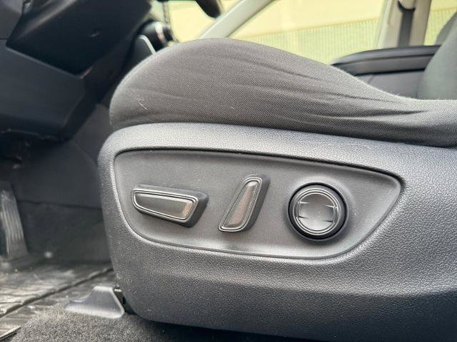 Used 2021 Toyota RAV4 XLE FWD image 18