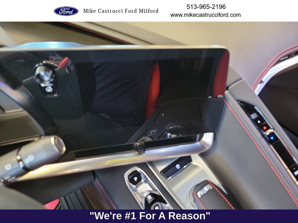 Used 2024 Chevrolet Corvette Stingray Coupe RWD image 22