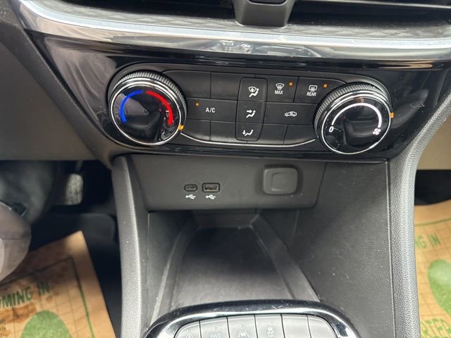 Used 2024 Buick Encore GX Sport Touring AWD/4WD image 24