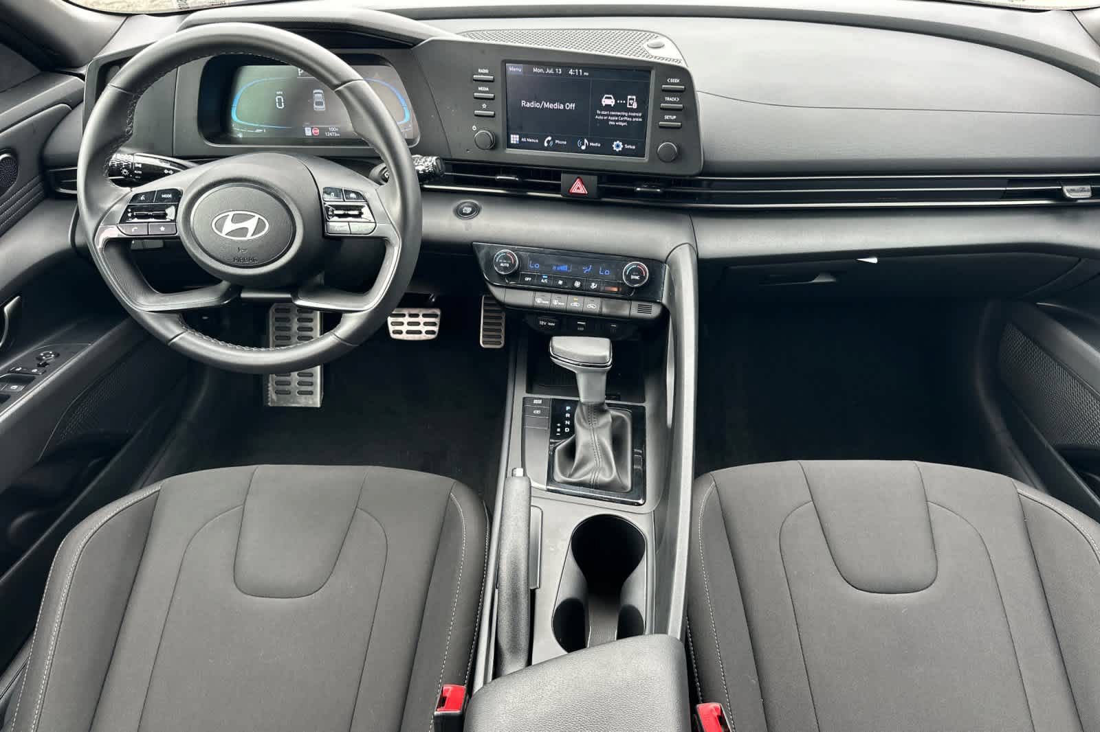 Used 2025 Hyundai Elantra Sport FWD video 3