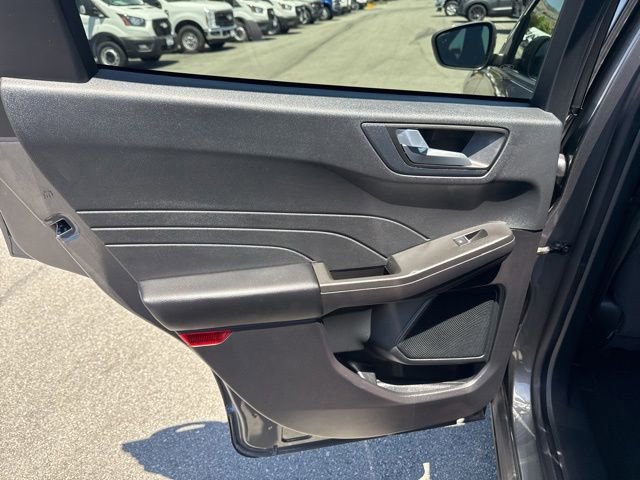 Certified 2021 Ford Escape SE FWD image 9