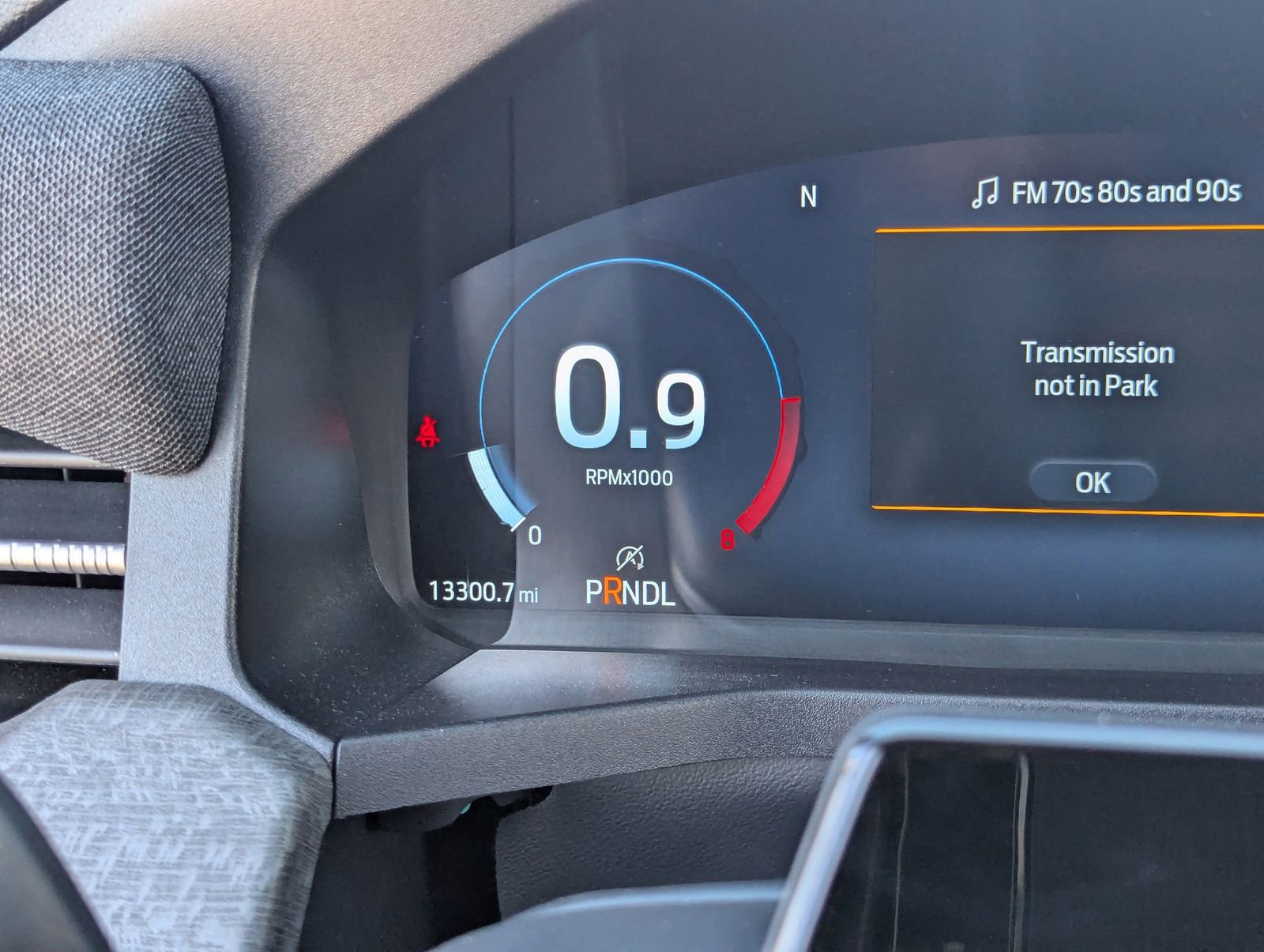 Certified 2025 Ford Explorer Platinum w/ LUX Leather Package image 30