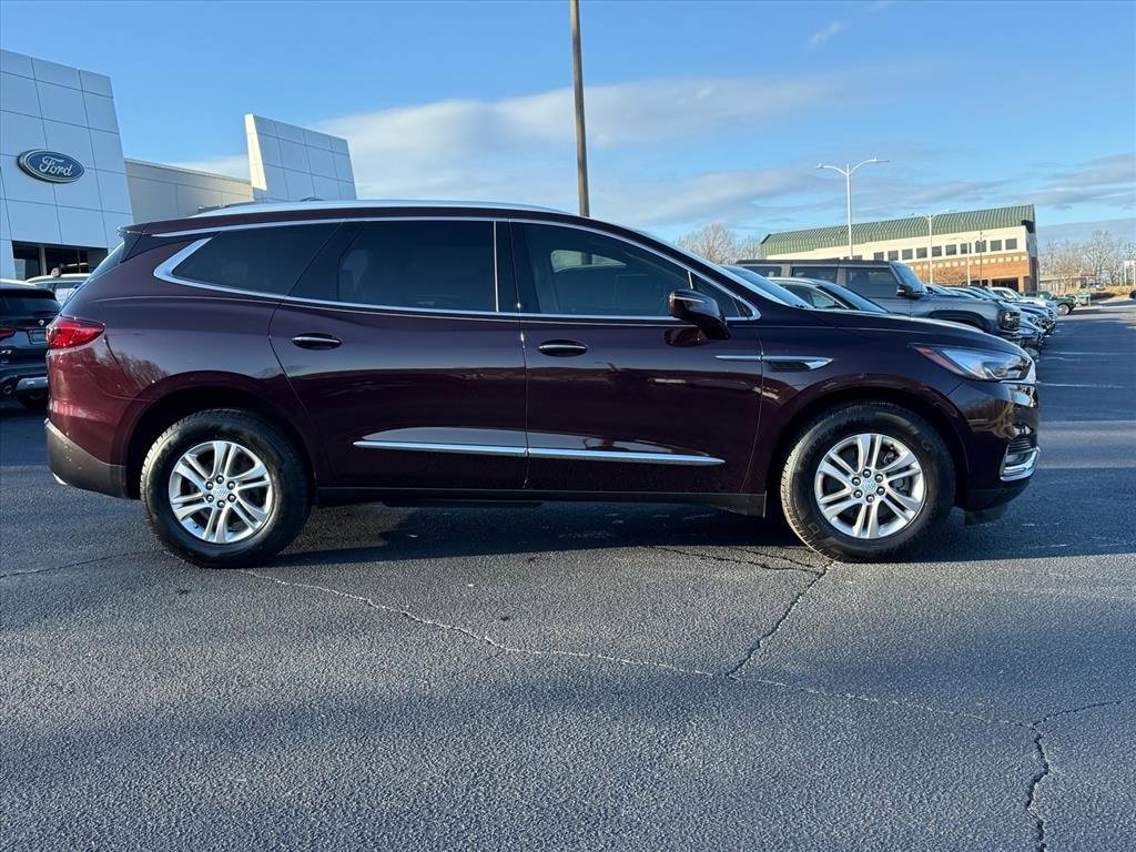 Used 2018 Buick Enclave Premium image 2