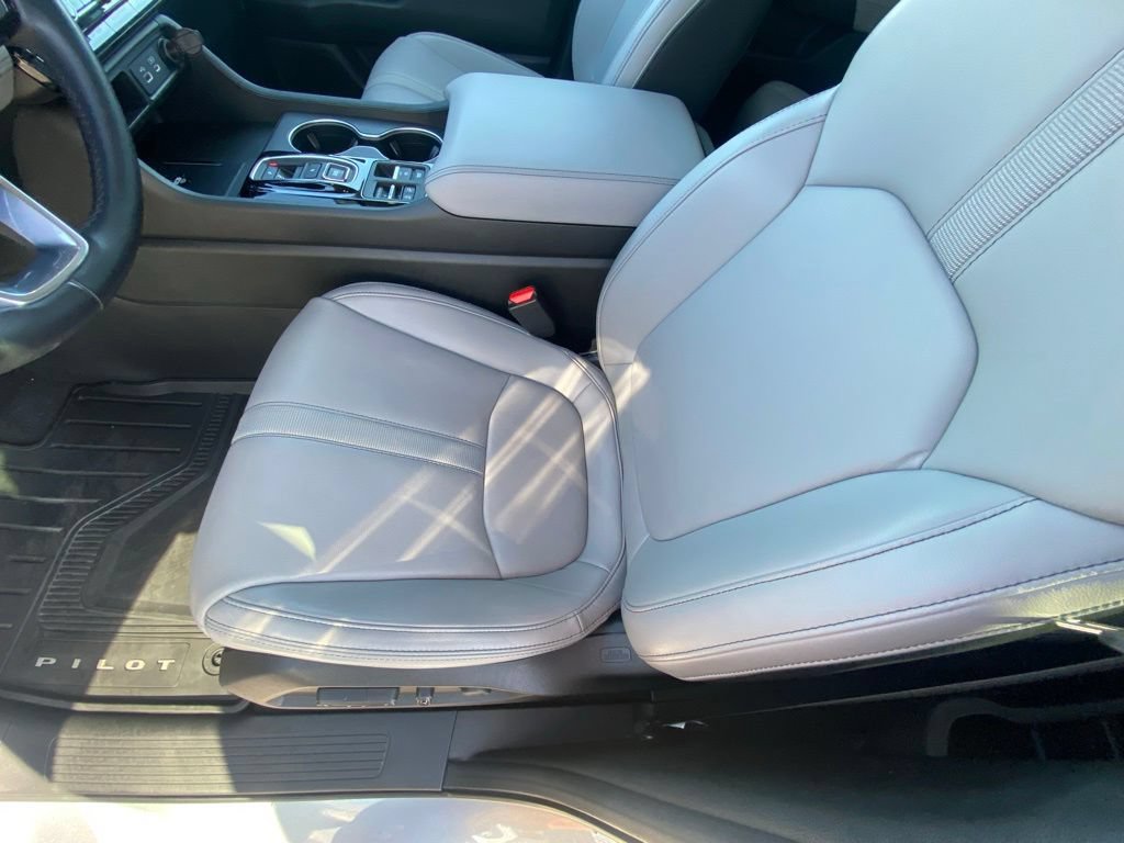 Used 2023 Honda Pilot Touring image 24