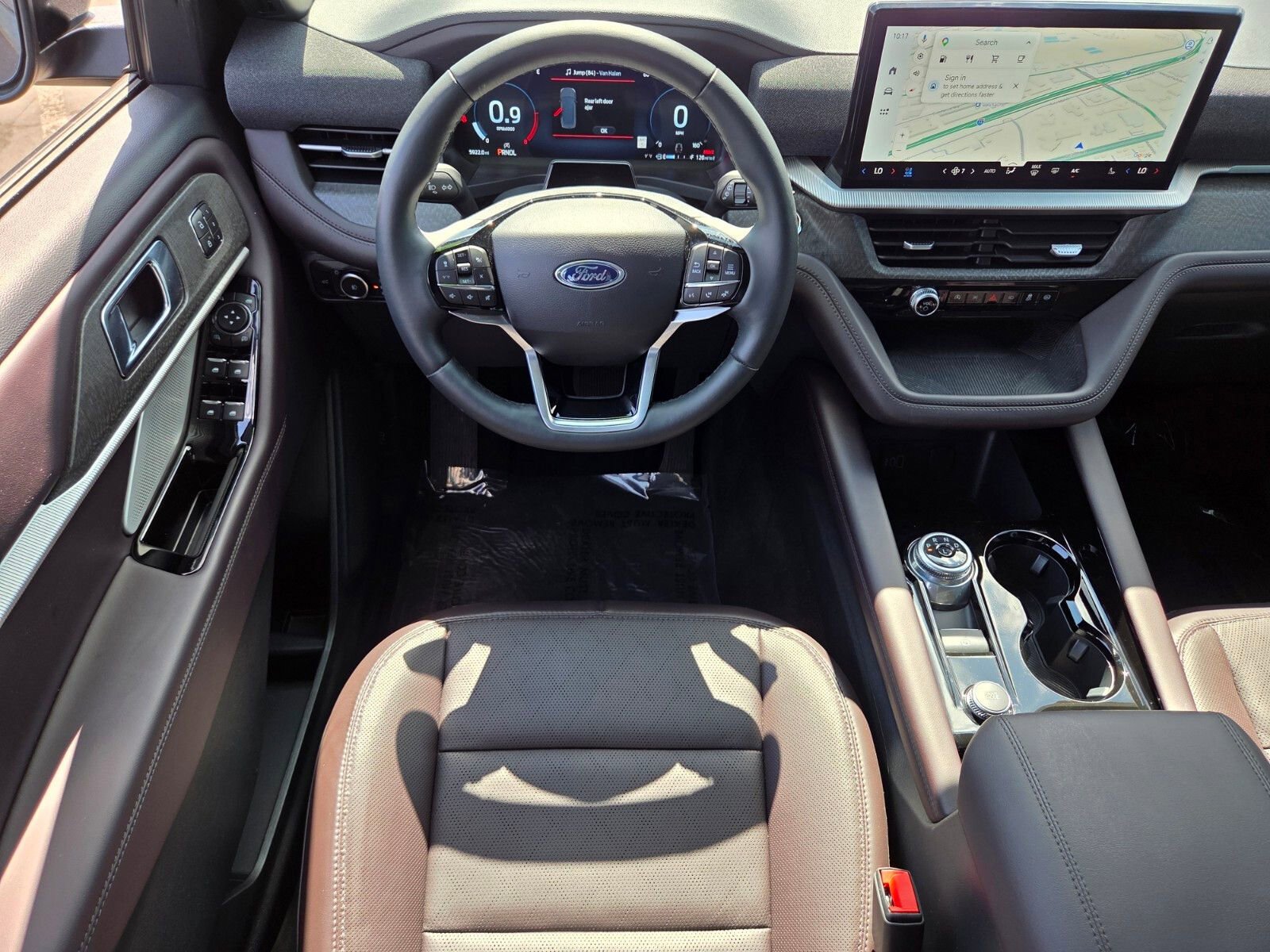 Certified 2026 Ford Explorer Platinum RWD image 13