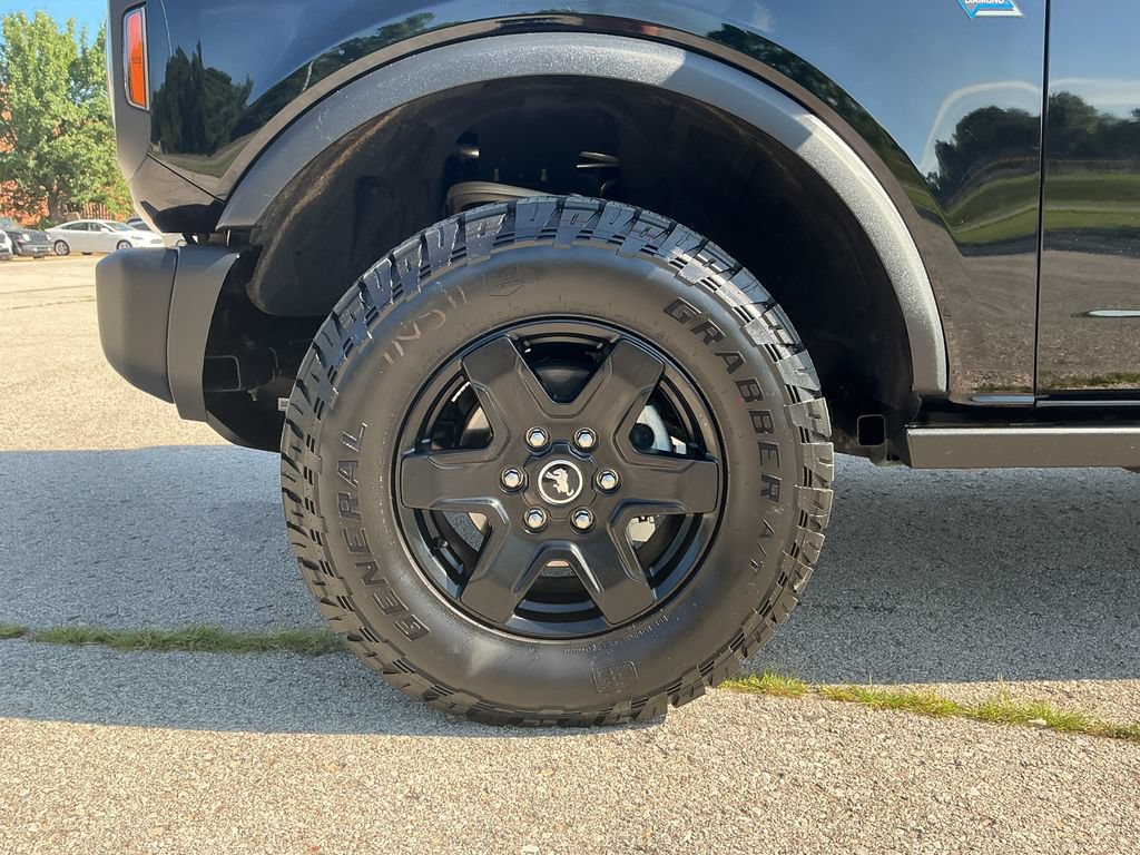 Certified 2024 Ford Bronco Black Diamond AWD/4WD image 10