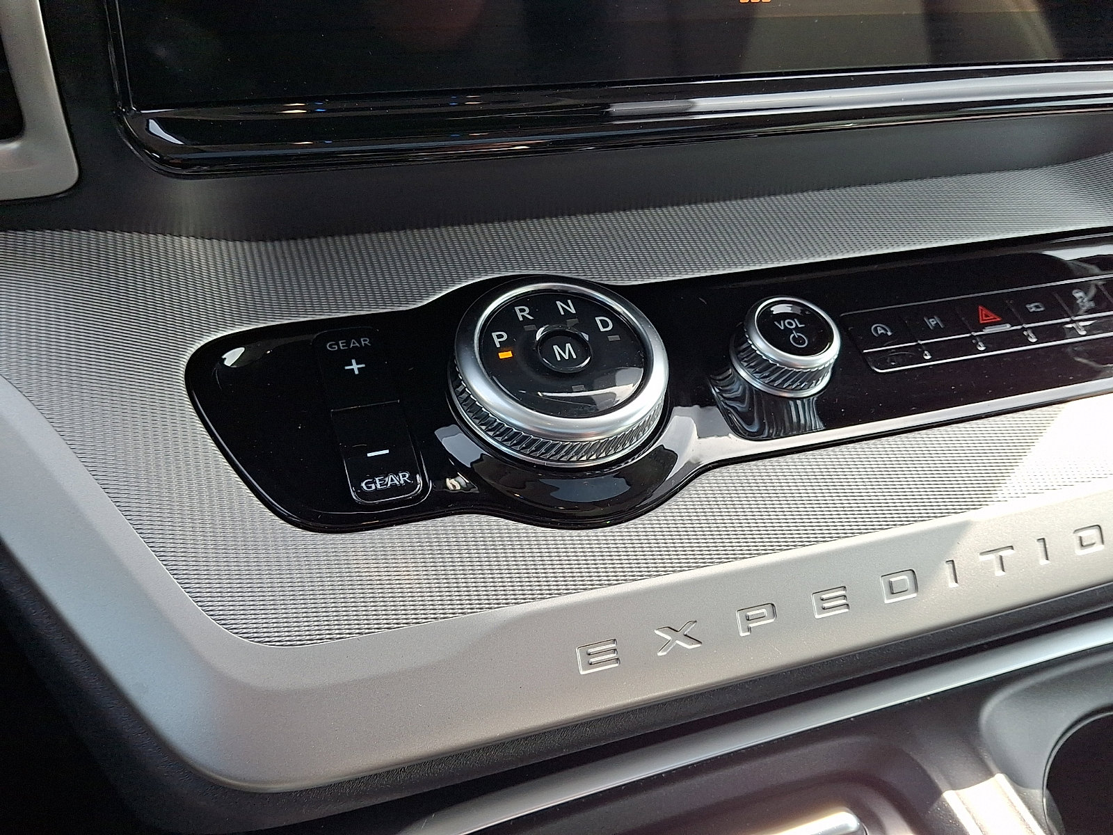 Certified 2025 Ford Expedition Max Active AWD/4WD image 19
