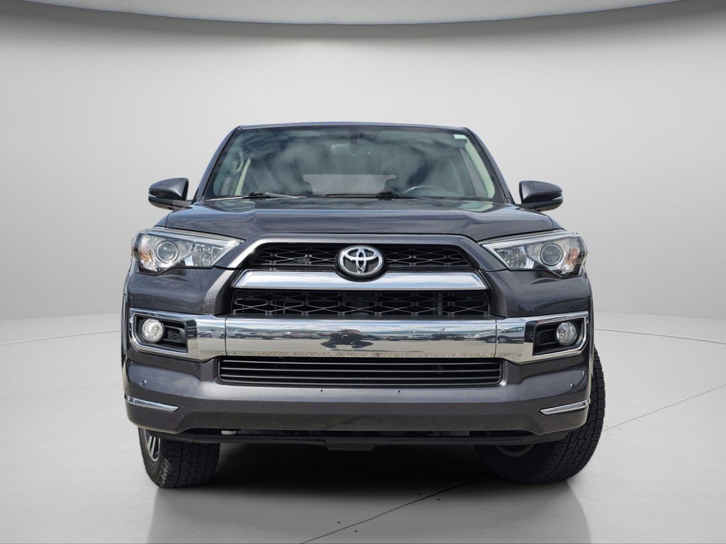 Used 2018 Toyota 4Runner Limited AWD/4WD image 3