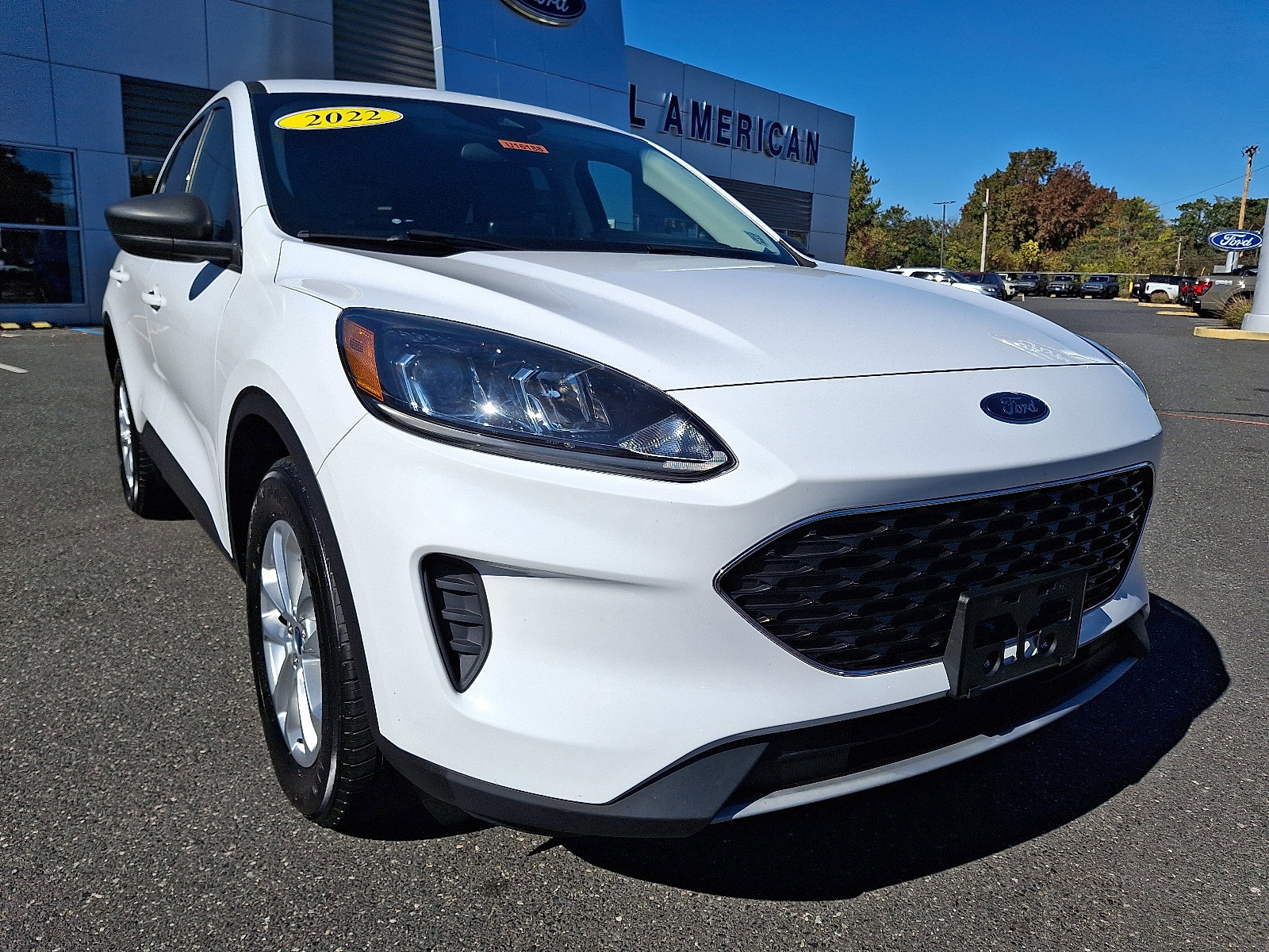 Certified 2022 Ford Escape SE w/ Convenience Package image 2
