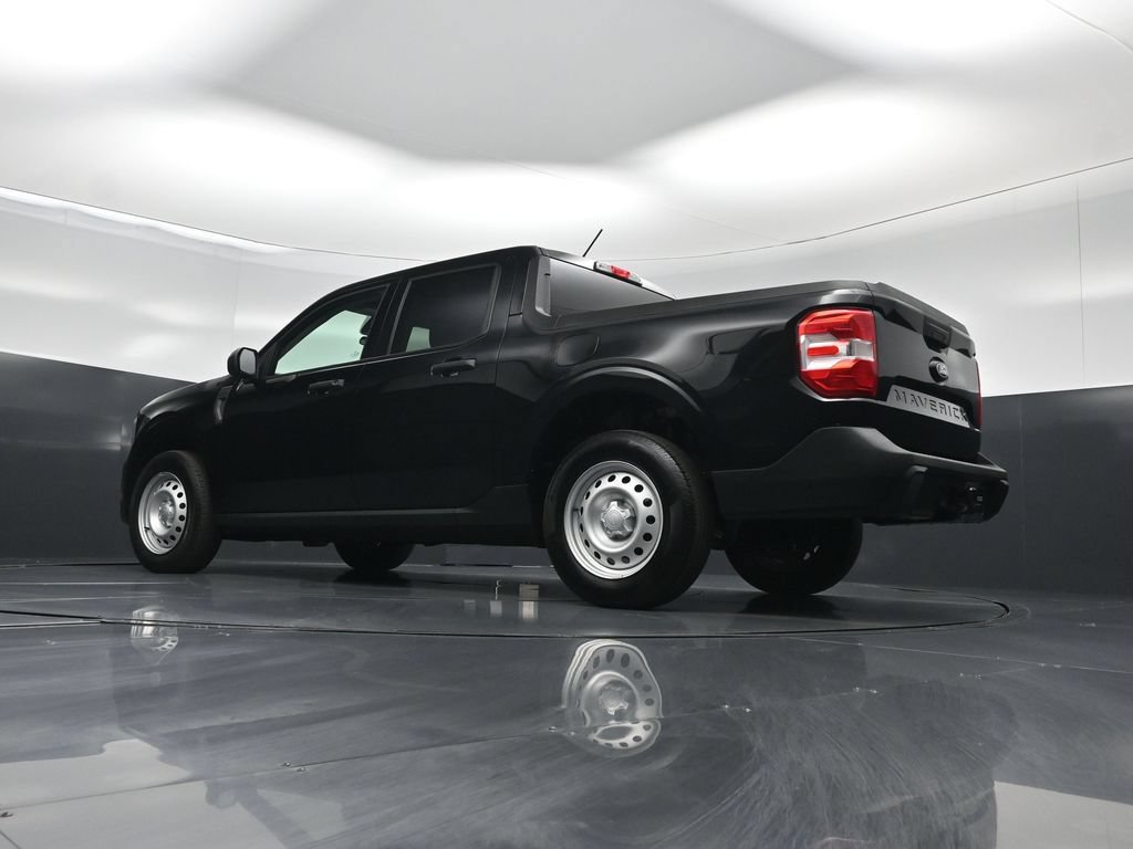 Certified 2025 Ford Maverick XL FWD image 44